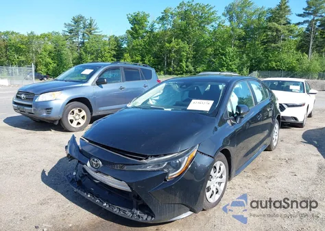 2021 Toyota Corolla Le z USA, uszkodzony, nr VIN 5YFEPMAE2MP241363